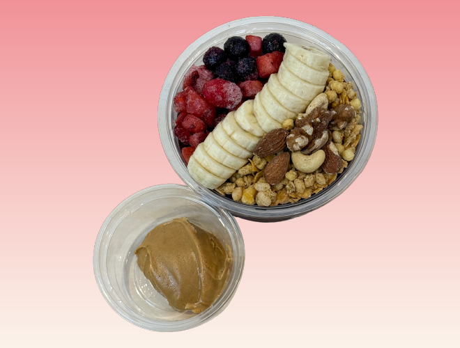 うーうーの玄武コク旨ピーナッツアサイーボウル